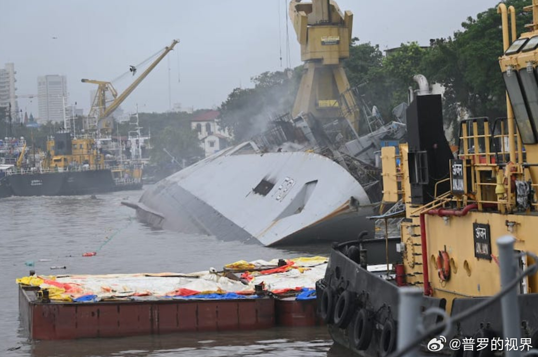 印度海军船只失控撞客轮致重大伤亡，事故背后的深度分析与反思