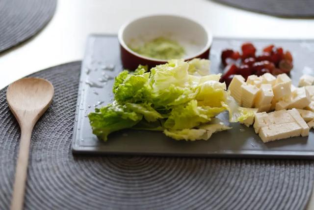 养生食谱搭配指南，增强体力与活力秘诀